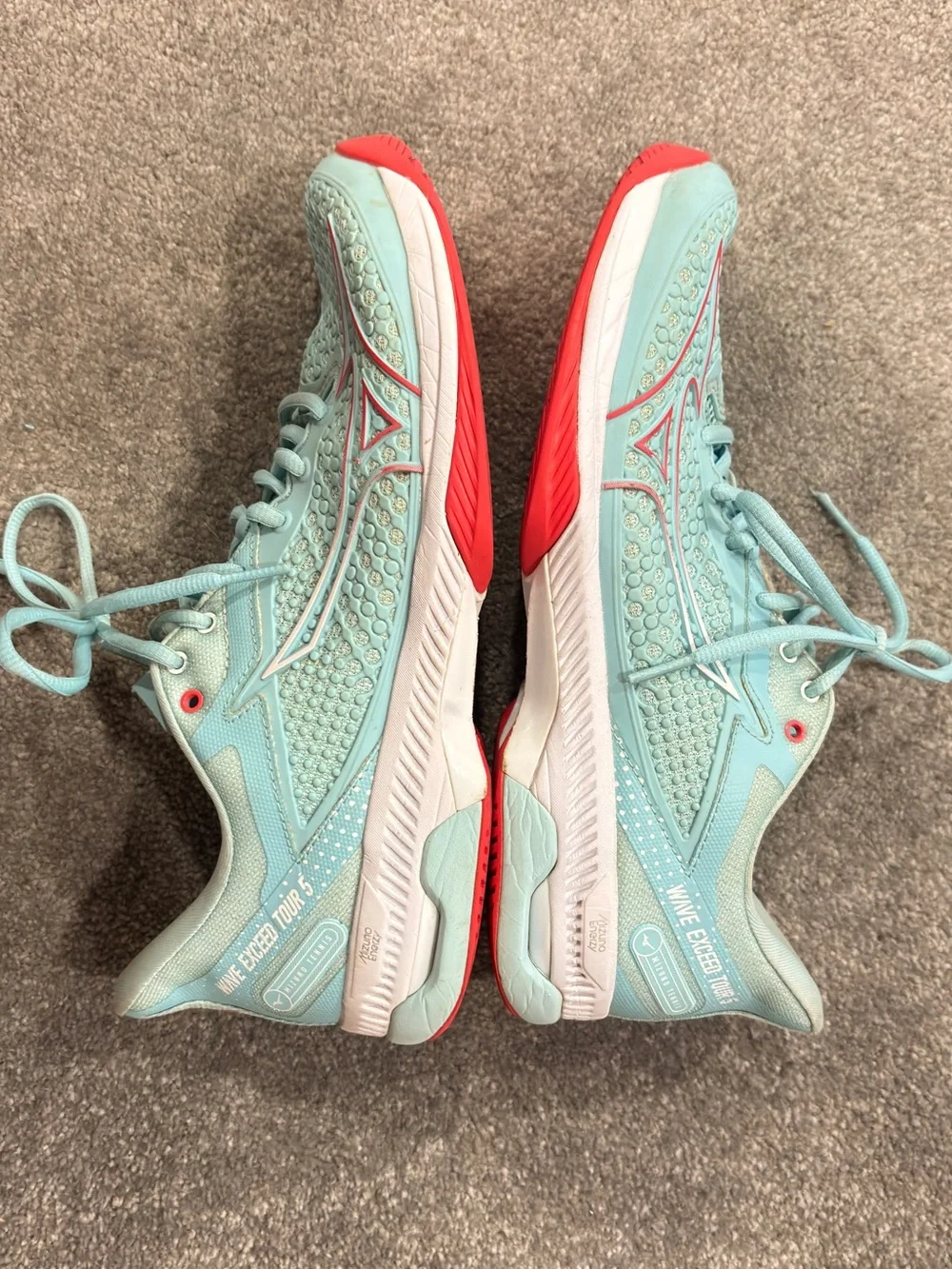 Mizuno Women's Aqua Wave Sneakers with Coral Trim